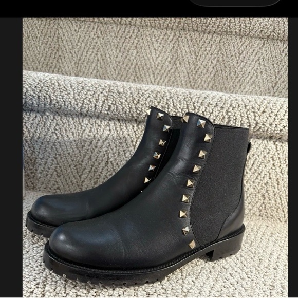 Valentino Garavani Black Leather Studded Chelsea Booties - Picture 3 of 5